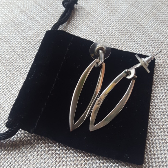 Sterling silver earrings - Picture 1 of 3